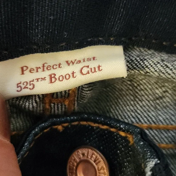 Levi's Ribcage Boot Cut Jeans - Picture 4 of 4